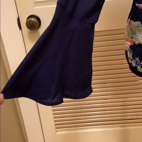 Karen Kane Embroidered Top in Navy - Picture 8 of 16